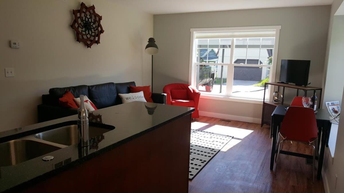 Modern And Pristine Condo -By The Gt Commons Traverse City Esterno foto