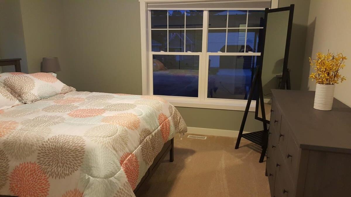 Modern And Pristine Condo -By The Gt Commons Traverse City Esterno foto
